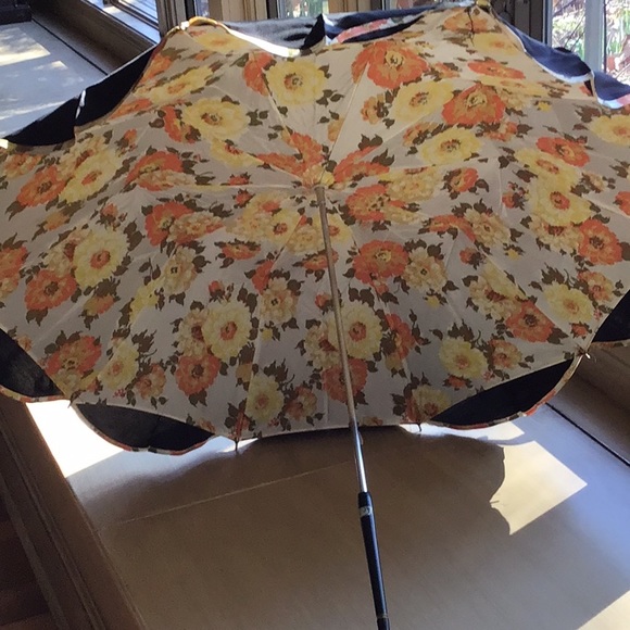 Vintage umbrella - Picture 2 of 5